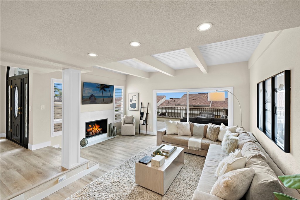 MLS #OC25251891 image #9