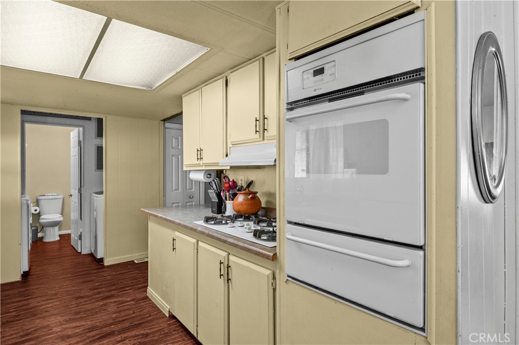 MLS #OC25251893 image #10