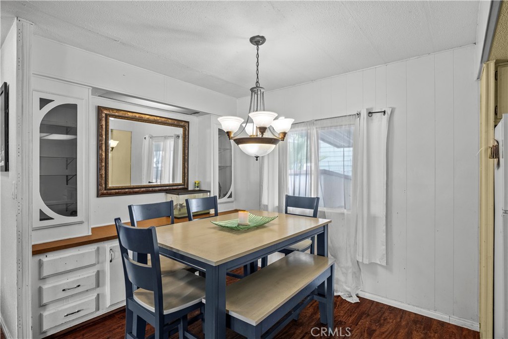 MLS #OC25251893 image #9