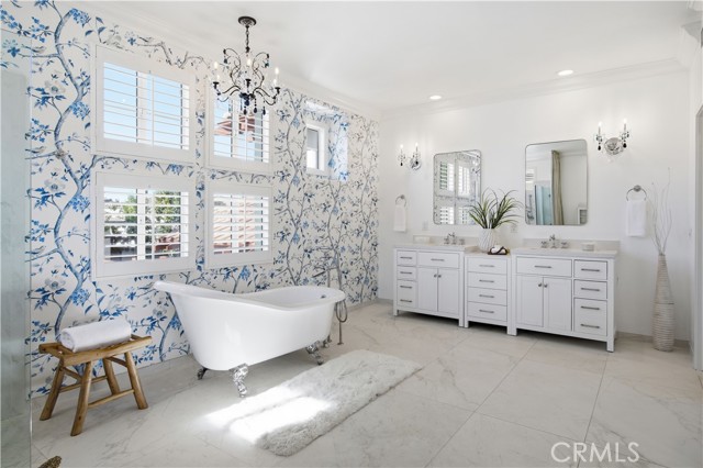 MLS #OC25251962 image #2