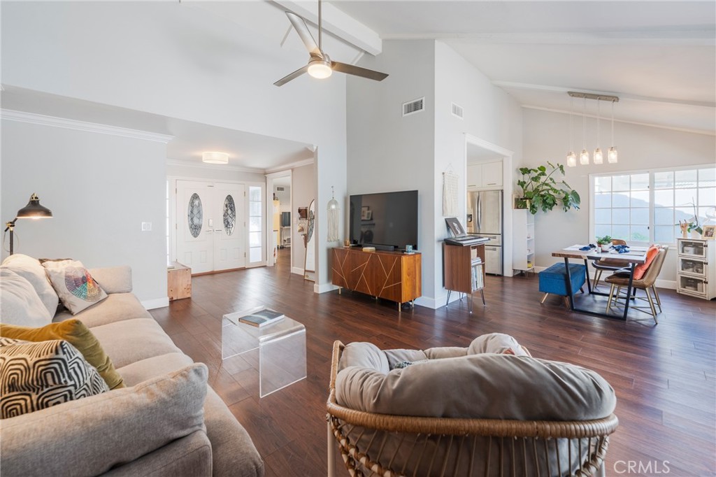 MLS #OC25251972 image #13