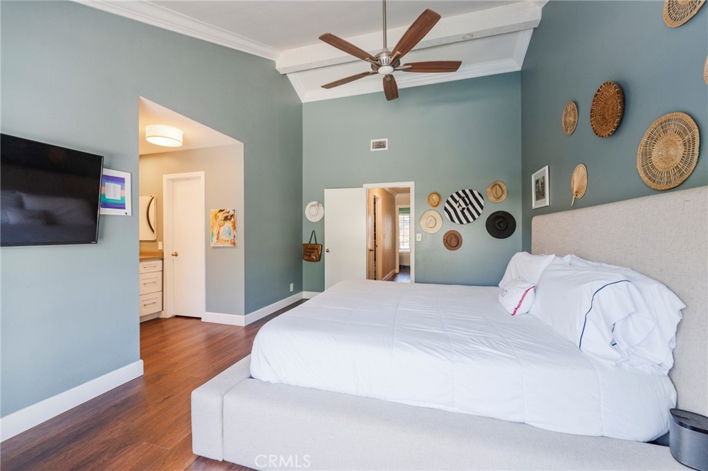 MLS #OC25251972 image #23