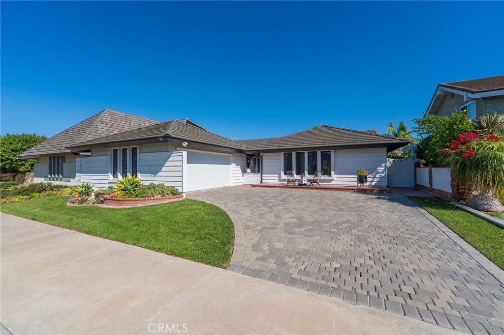 MLS #OC25251972 image #40