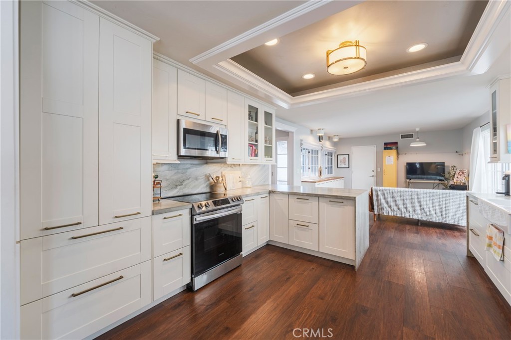 MLS #OC25251972 image #5