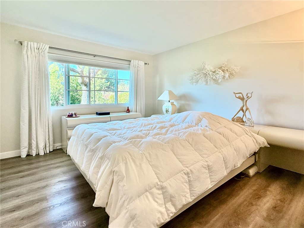 MLS #OC25252032 image #13