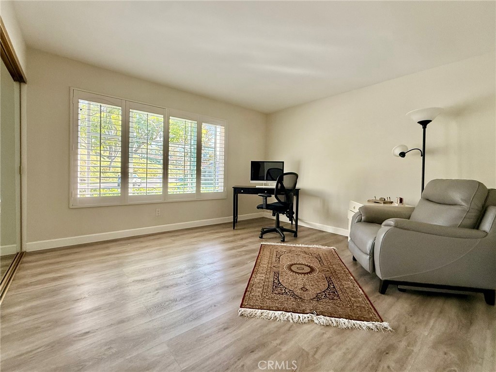 MLS #OC25252032 image #15