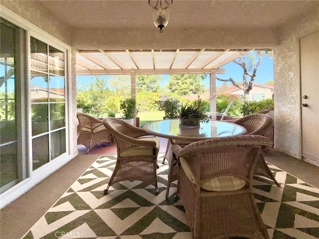 MLS #OC25252032 image #17