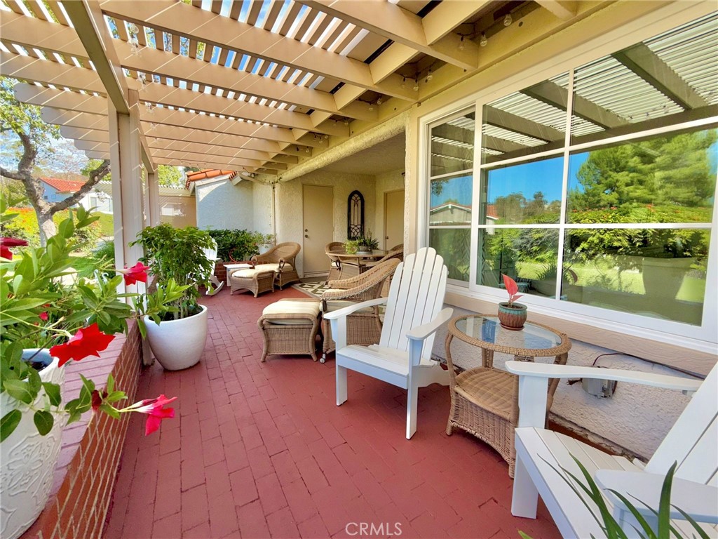 MLS #OC25252032 image #19