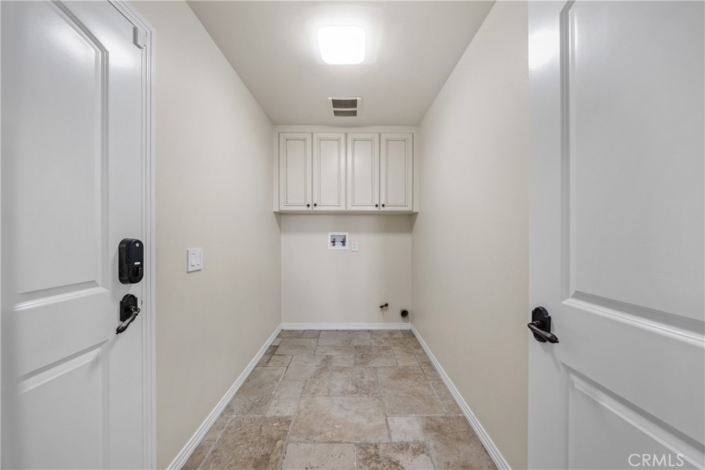 MLS #OC25252072 image #19