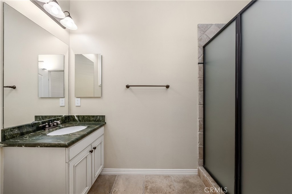 MLS #OC25252072 image #21