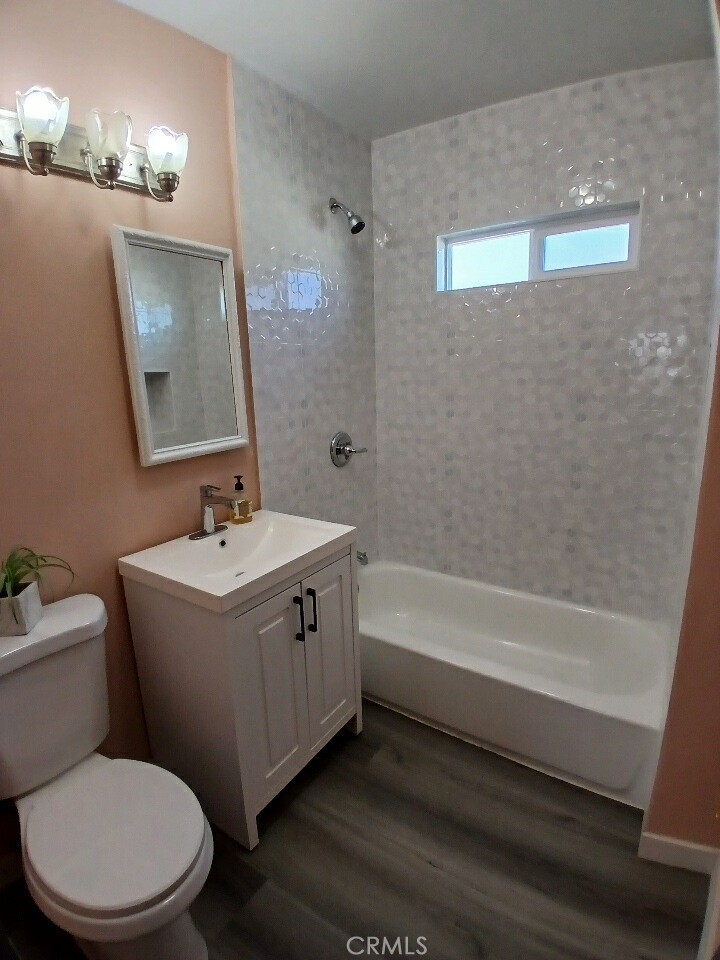 MLS #OC25252100 image #17