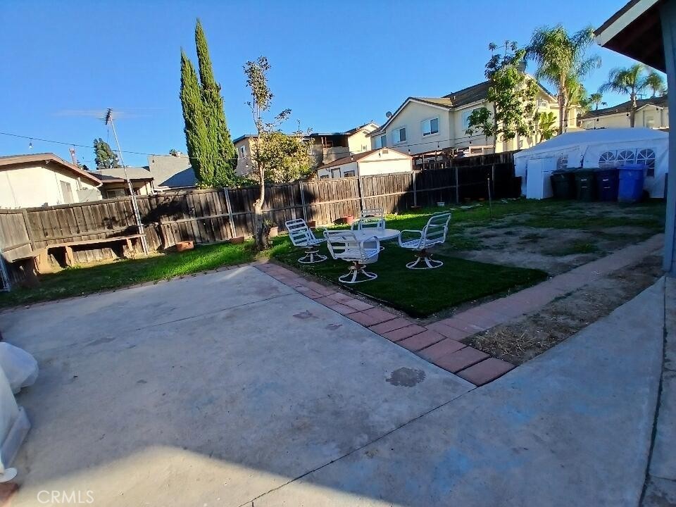 MLS #OC25252100 image #24