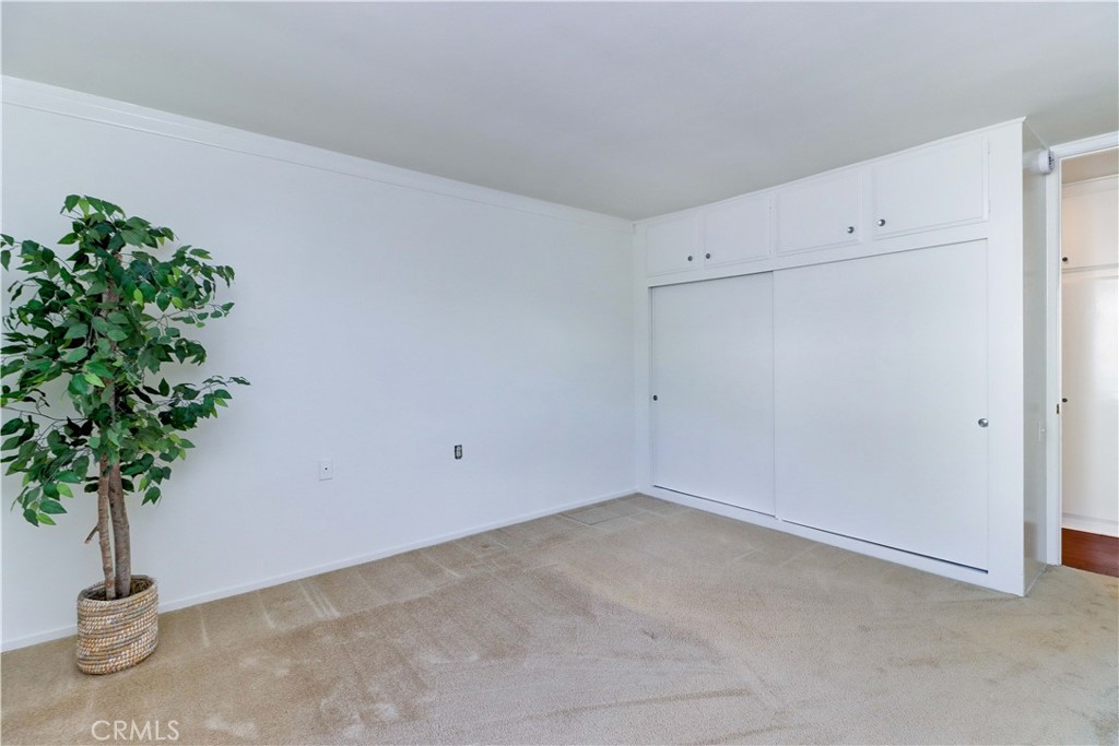 MLS #OC25252101 image #19