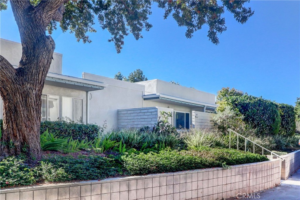 MLS #OC25252101 image #28