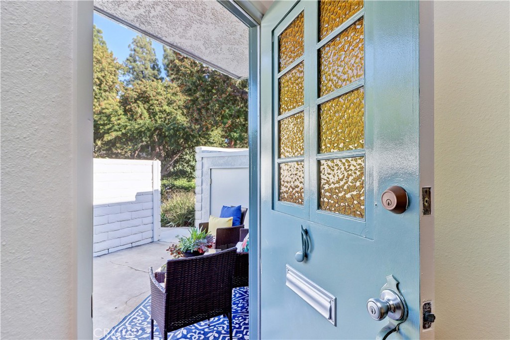 MLS #OC25252101 image #3