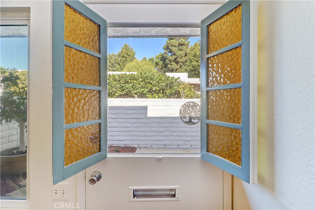 MLS #OC25252101 image #4