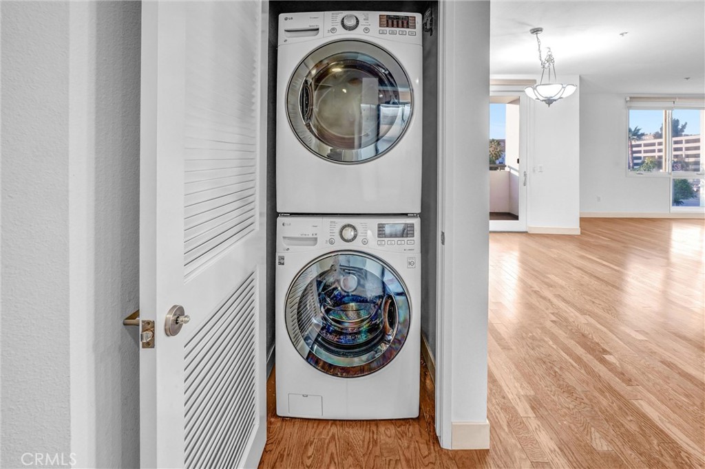 MLS #OC25252125 image #17