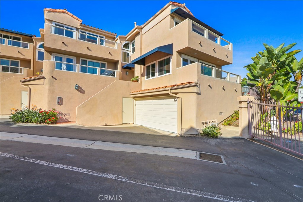 MLS #OC25252160 image #2