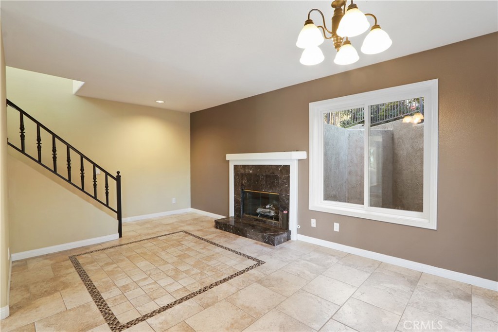 MLS #OC25252160 image #5