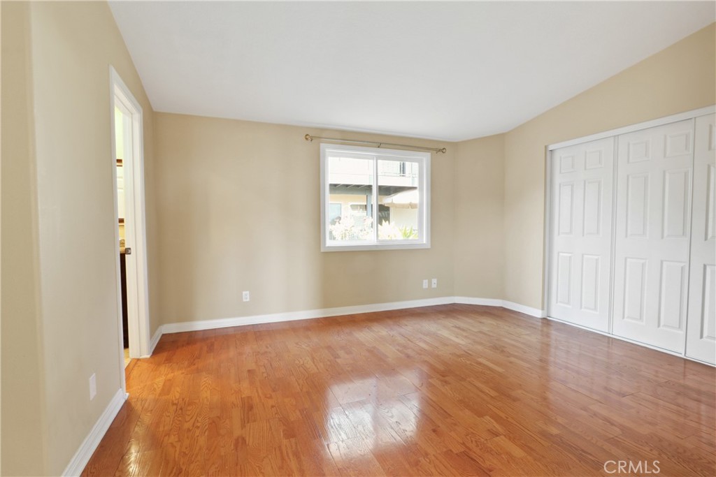 MLS #OC25252160 image #9