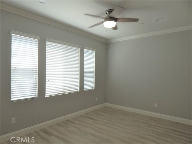 MLS #OC25252167 image #9