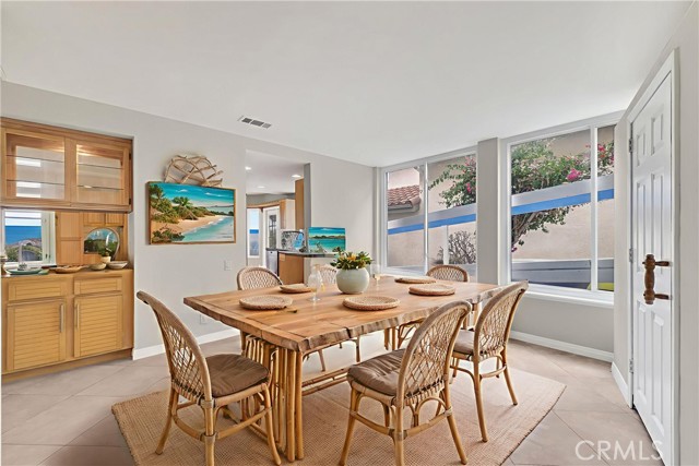 MLS #OC25252193 image #5