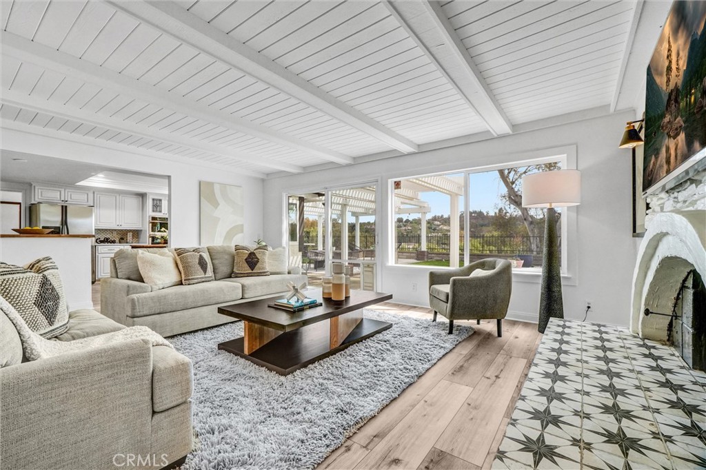 MLS #OC25252197 image #12