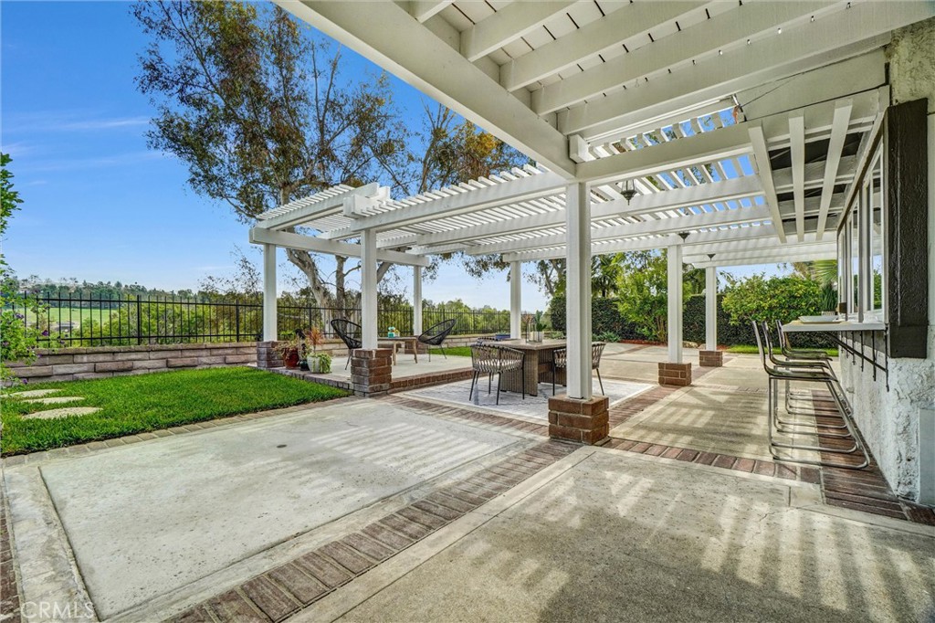 MLS #OC25252197 image #31