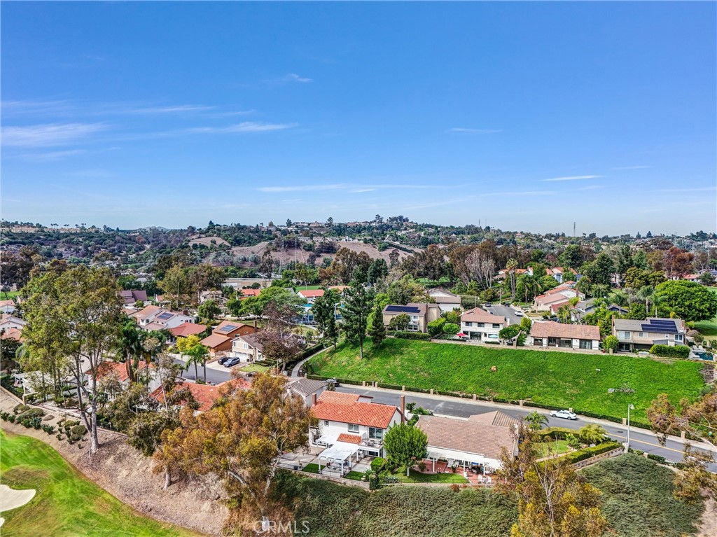 MLS #OC25252197 image #37