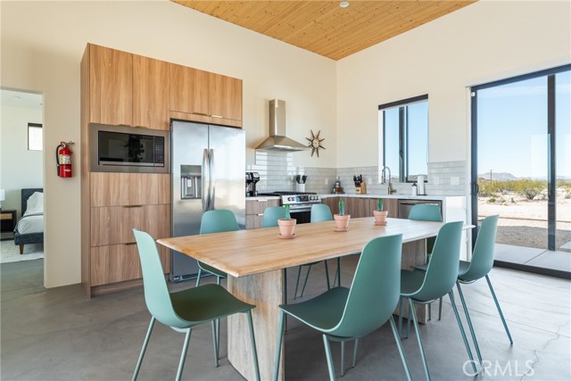 MLS #OC25252213 image #8