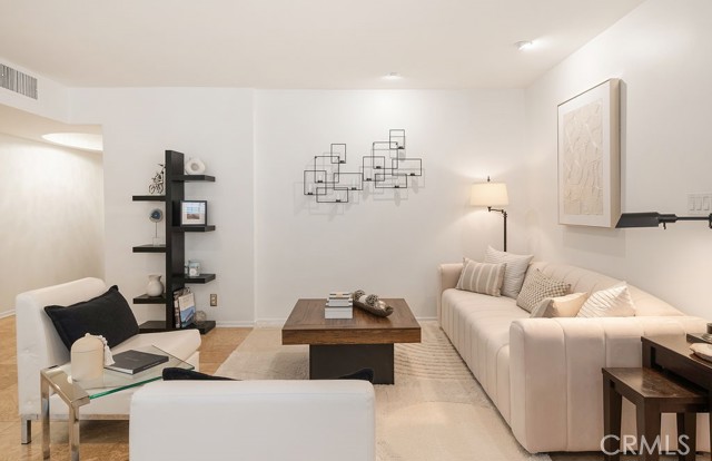 MLS #OC25252217 image #10