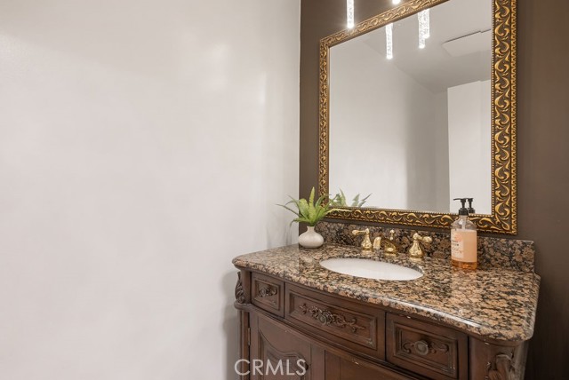 MLS #OC25252217 image #8