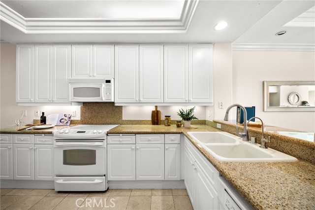 MLS #OC25252251 image #10