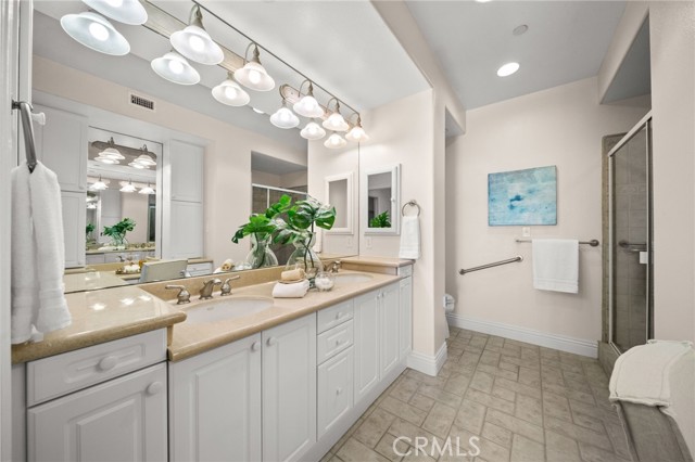 MLS #OC25252251 image #29