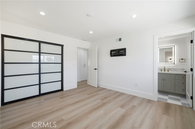 MLS #OC25252254 image #11