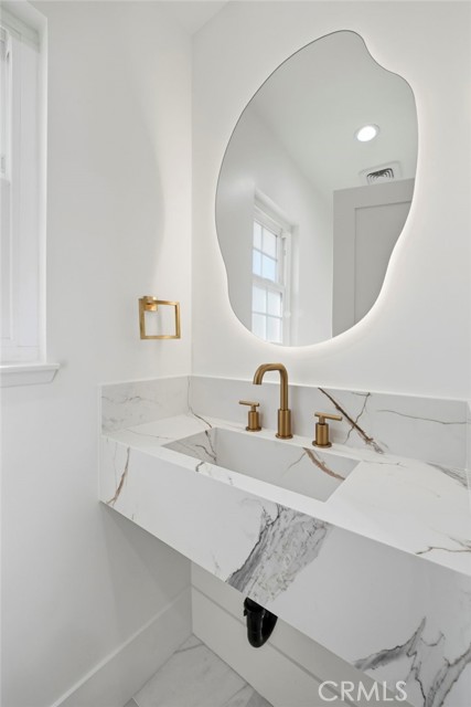 MLS #OC25252254 image #22