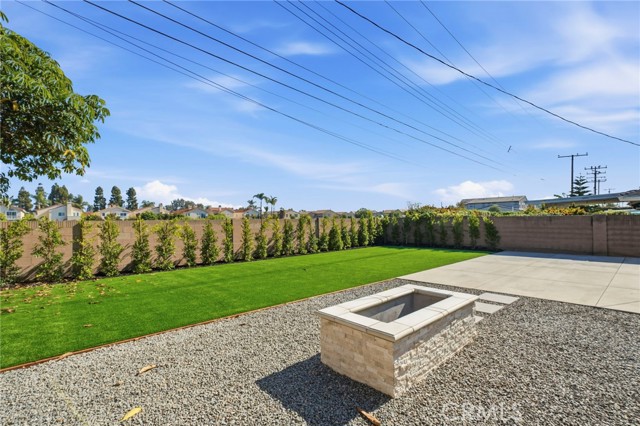 MLS #OC25252254 image #25