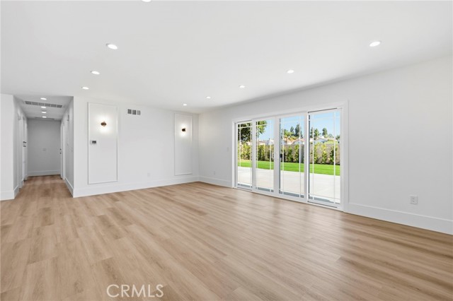 MLS #OC25252254 image #6