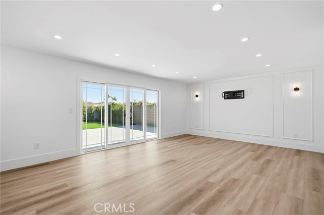 MLS #OC25252254 image #8