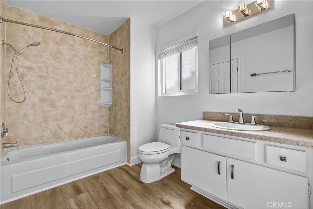 MLS #OC25252287 image #24