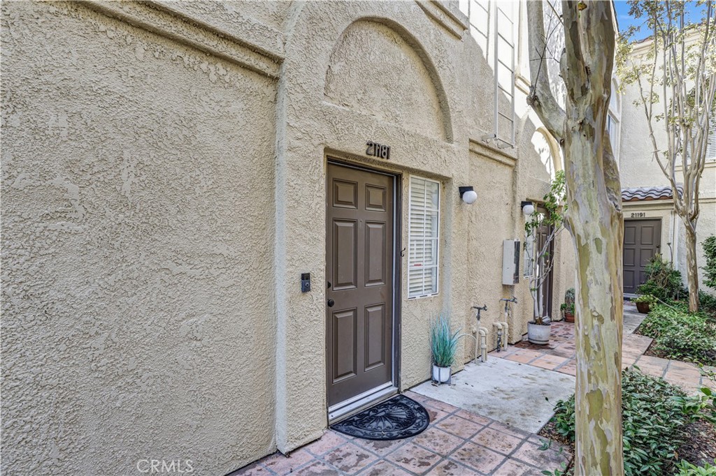 MLS #OC25252287 image #4