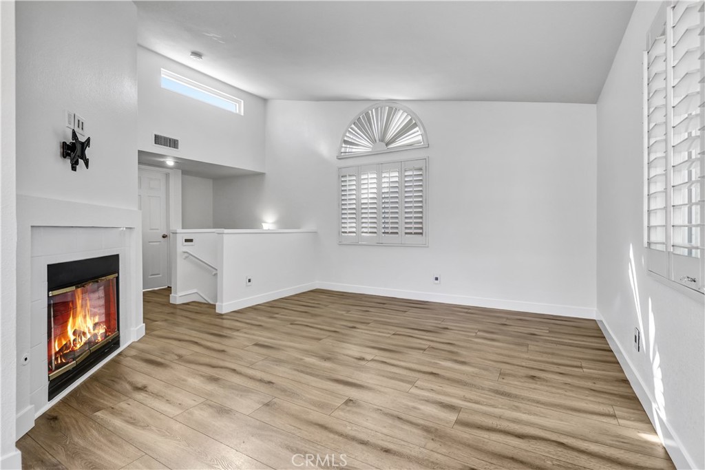 MLS #OC25252287 image #7