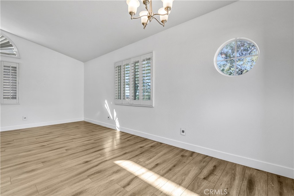 MLS #OC25252287 image #8