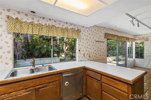 MLS #OC25252311 image #12