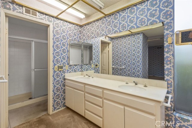 MLS #OC25252311 image #18