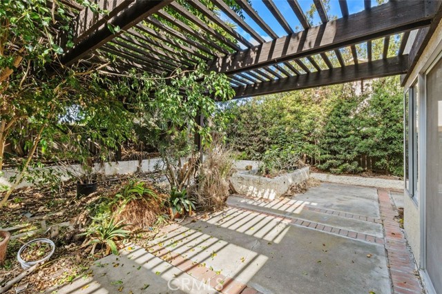 MLS #OC25252311 image #26