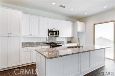 MLS #OC25252389 image #8