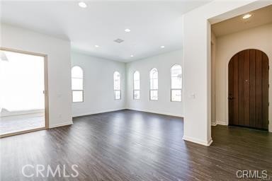 MLS #OC25252389 image #9