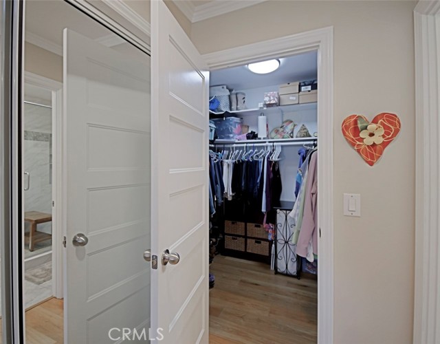 MLS #OC25252443 image #28