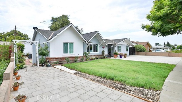 MLS #OC25252466 image #24